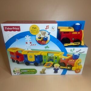 Brand New   Fisher Price Little People Load & Go Train